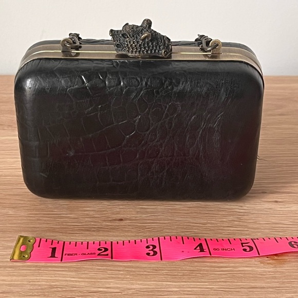 House of Harlow 1960 snakeskin hardshell clutch bag with removable chain - Picture 5 of 6